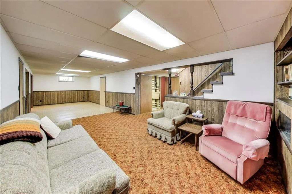 5 Woodsview Place