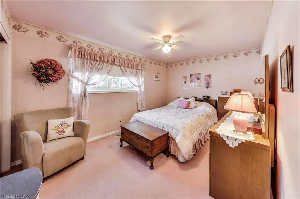 5 Woodsview Place