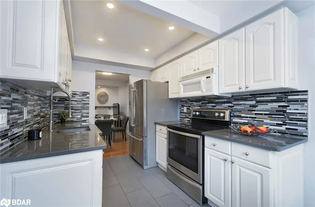 800 Upper Paradise Road, #34