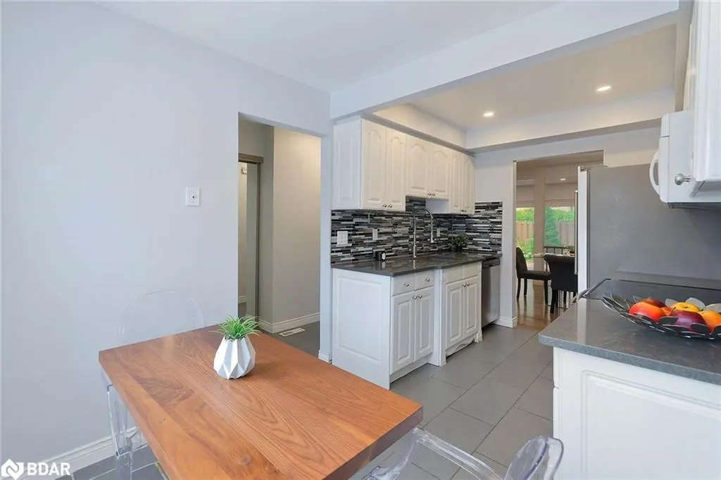 800 Upper Paradise Road, #34