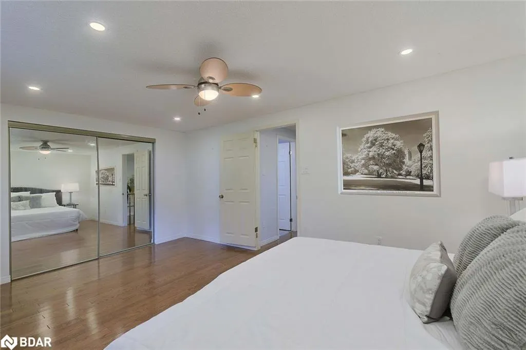800 Upper Paradise Road, #34