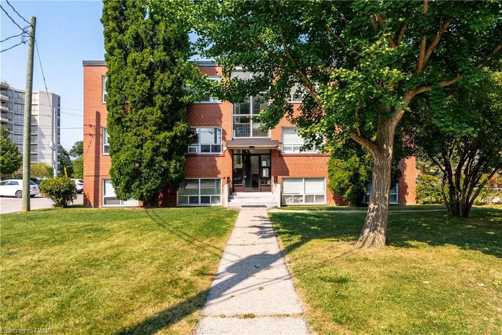 37 Mericourt Road, #208