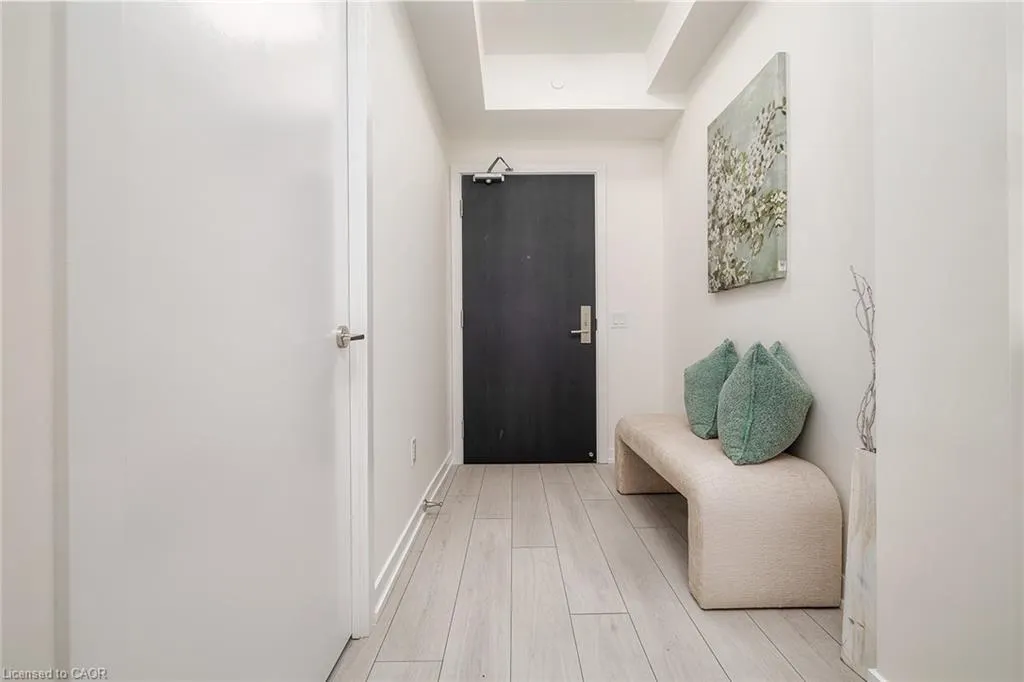 55 Duke Street W, #1401