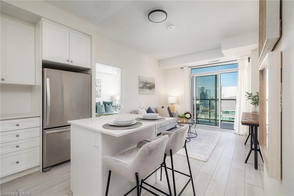 55 Duke Street W, #1401
