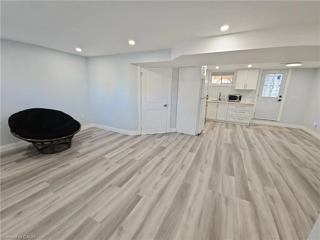 11 Prince Street, #Lower