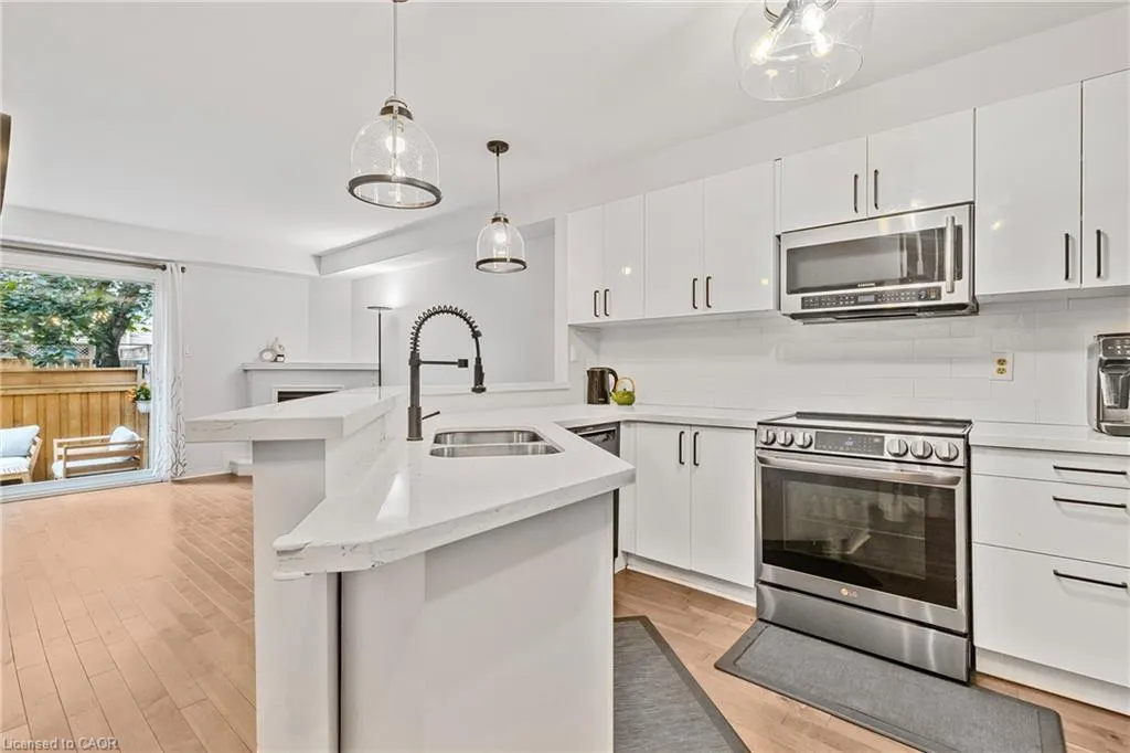 2015 Cleaver Avenue, #5