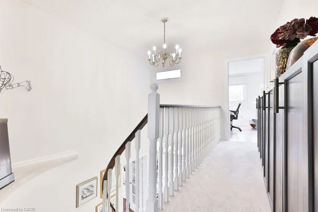 431 Naomi Crescent