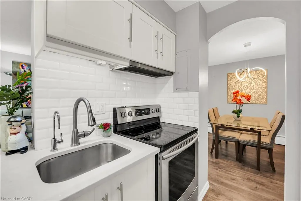975 Warwick Court, #508
