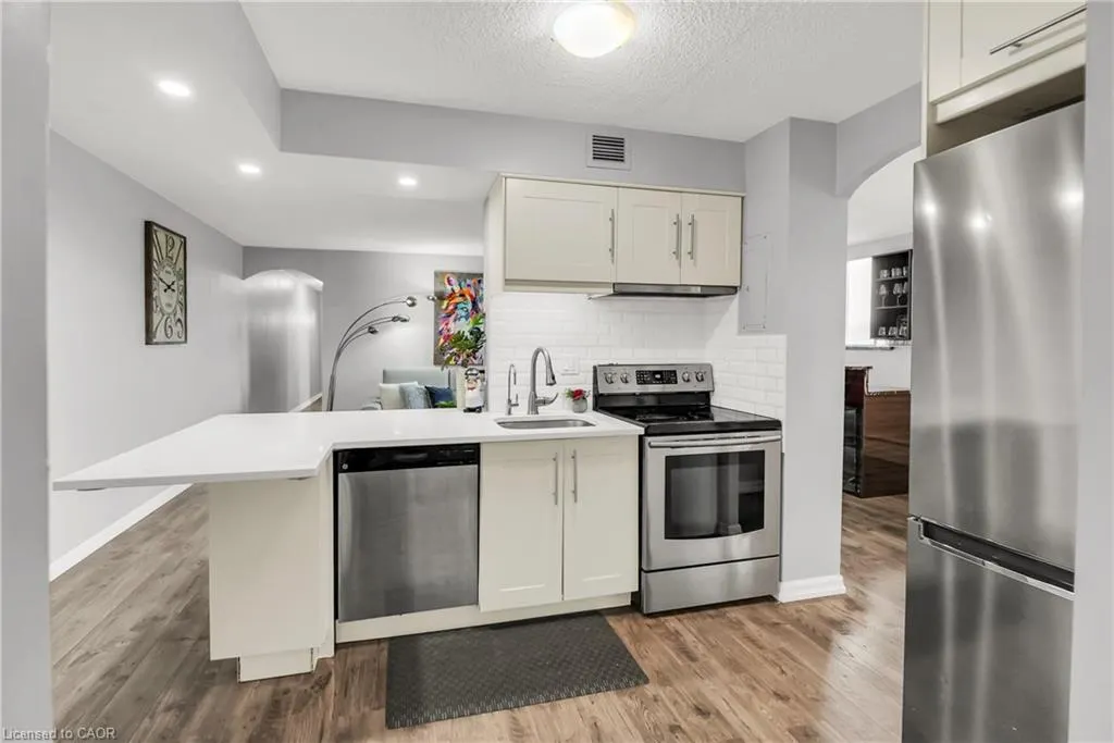 975 Warwick Court, #508