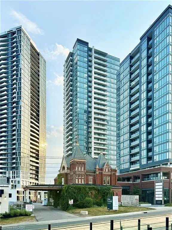 25 Wellington Street S, #1509