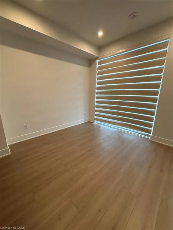 25 Wellington Street S, #1509