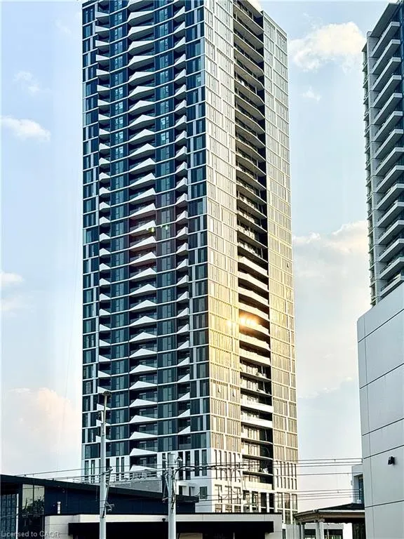 25 Wellington Street S, #1509