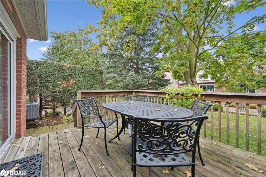 11 Magnolia Lane