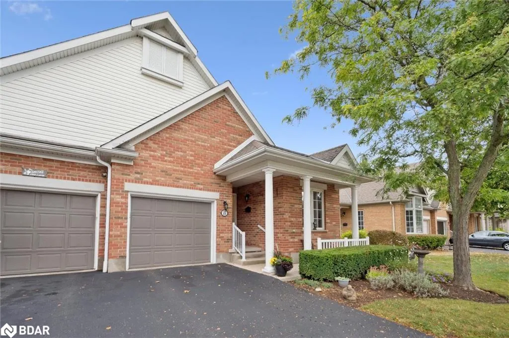 11 Magnolia Lane
