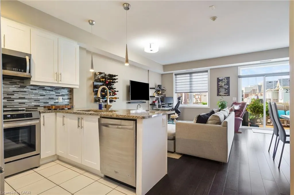 272 Georgian Drive, #306