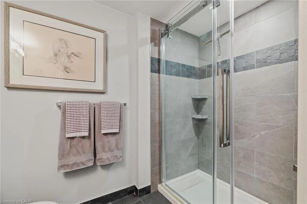 343 George Street N, #1