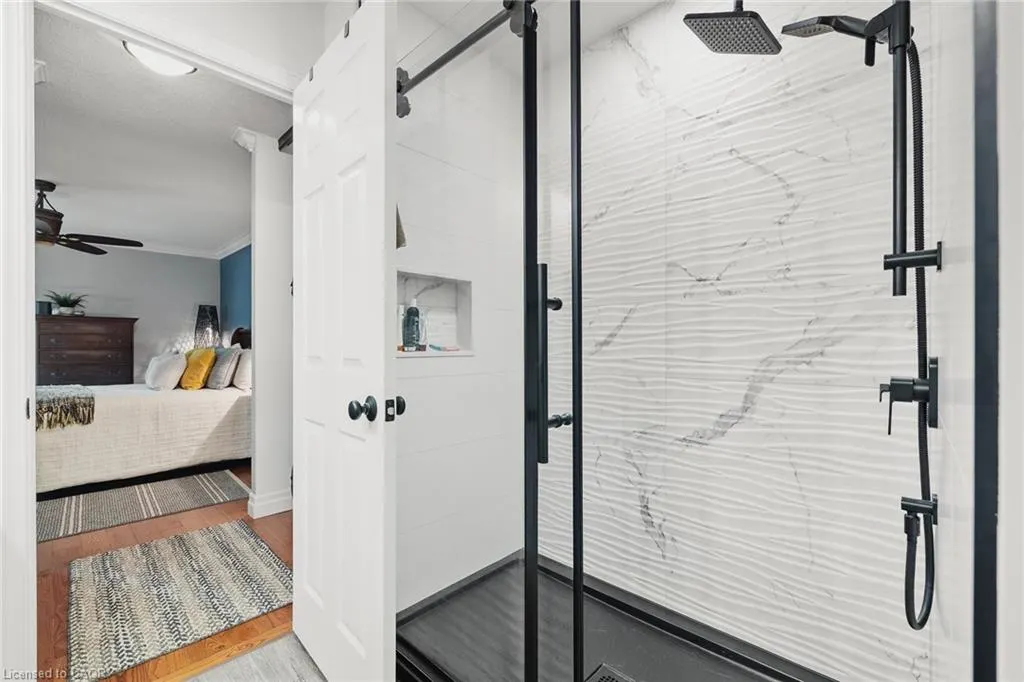 343 George Street N, #1