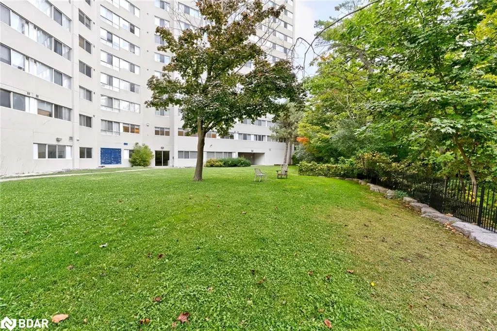 3695 Kaneff Crescent, #102