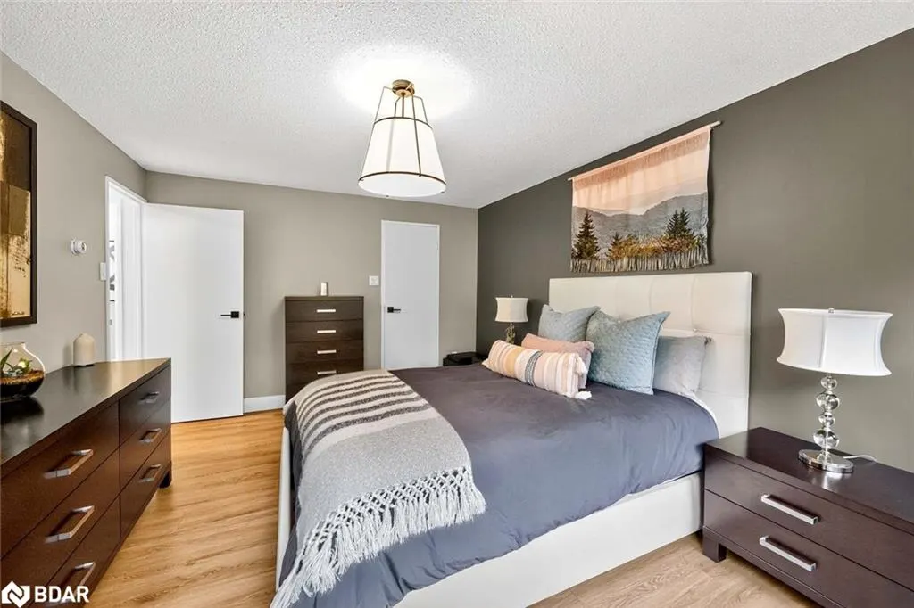 3695 Kaneff Crescent, #102