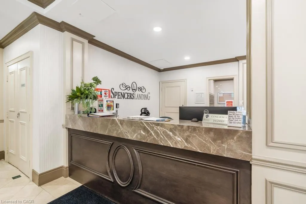 442 Maple Avenue, #1101