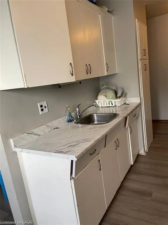80 Kinzie Avenue, #3