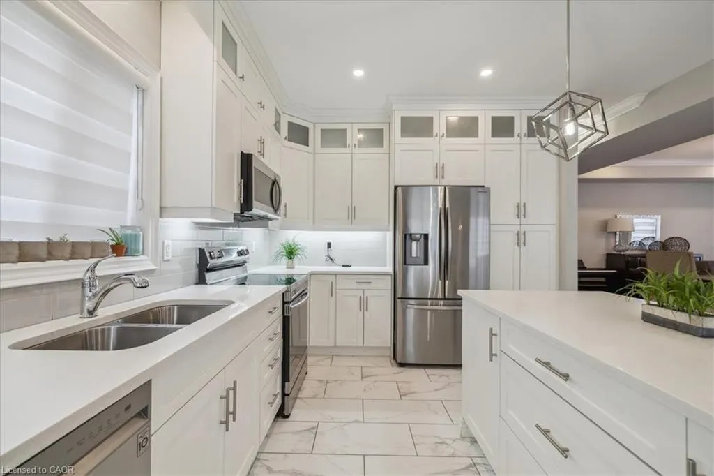 29 Roselawn Avenue