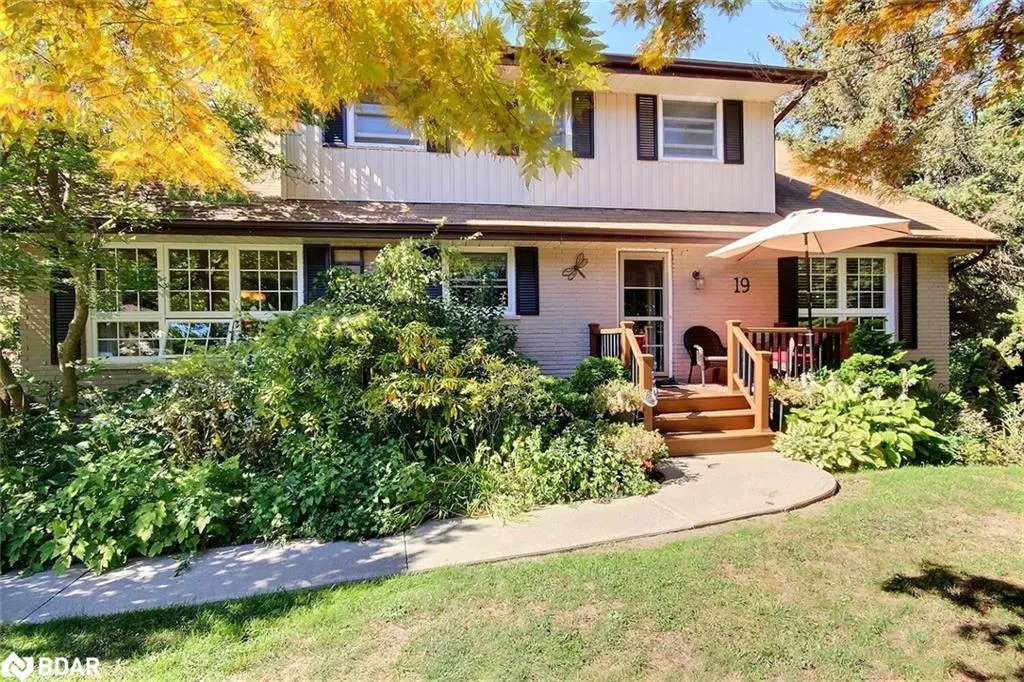 19 Orchard Crescent
