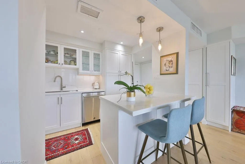 1333 Bloor Street, #606