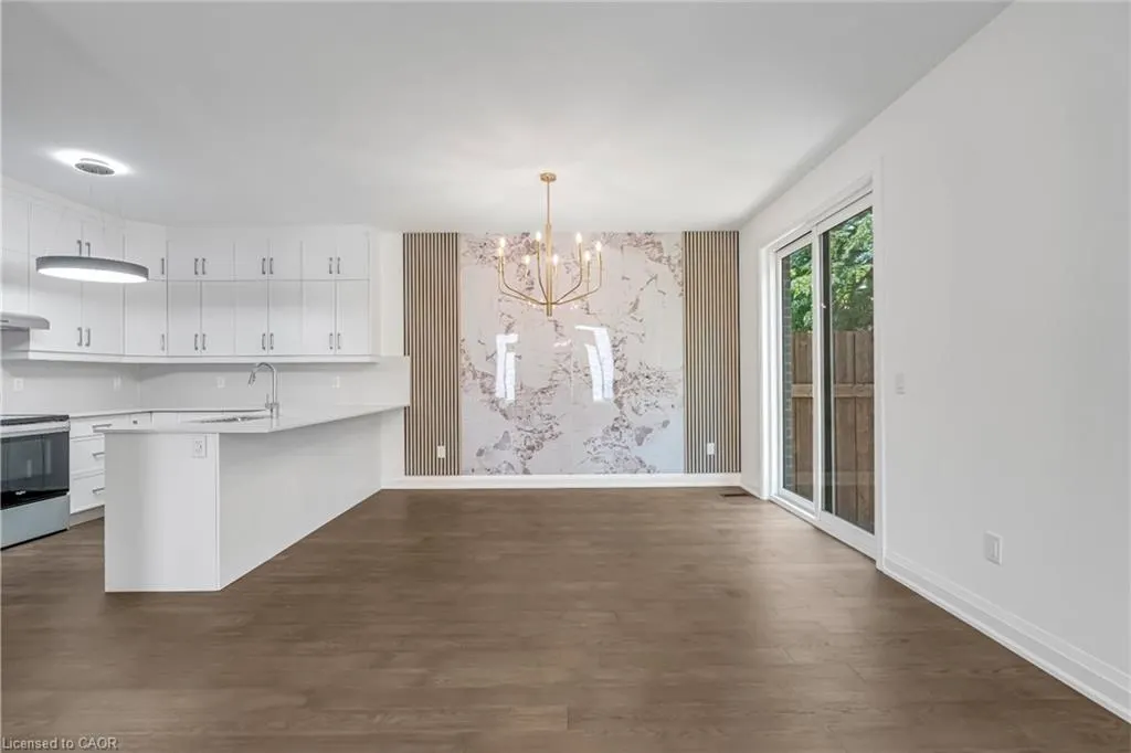 2154 Walkers Line, #4
