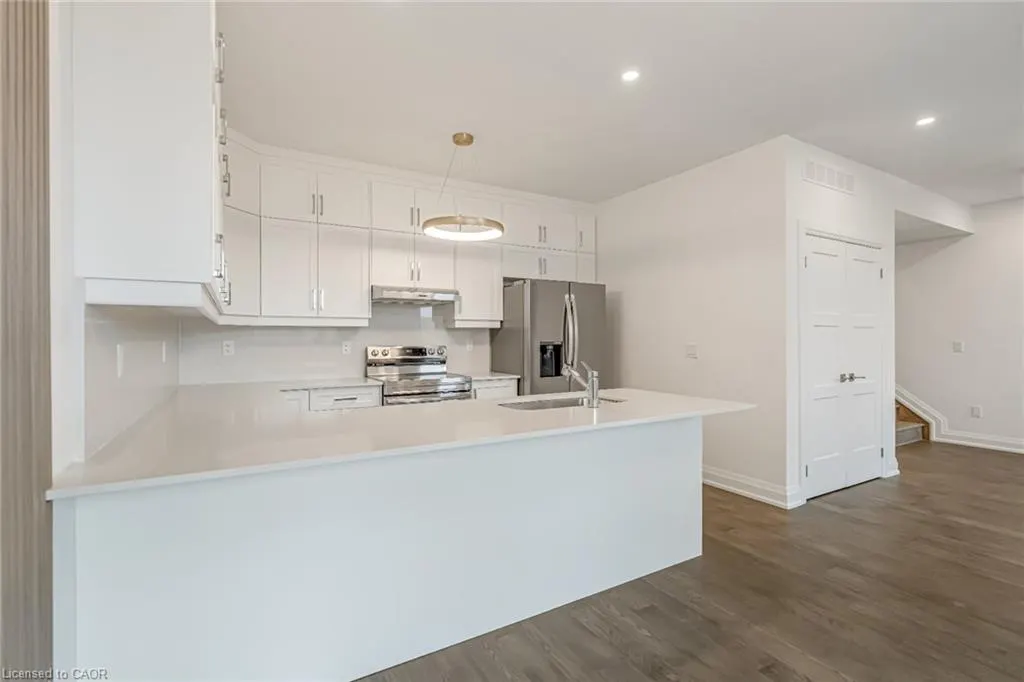 2154 Walkers Line, #8