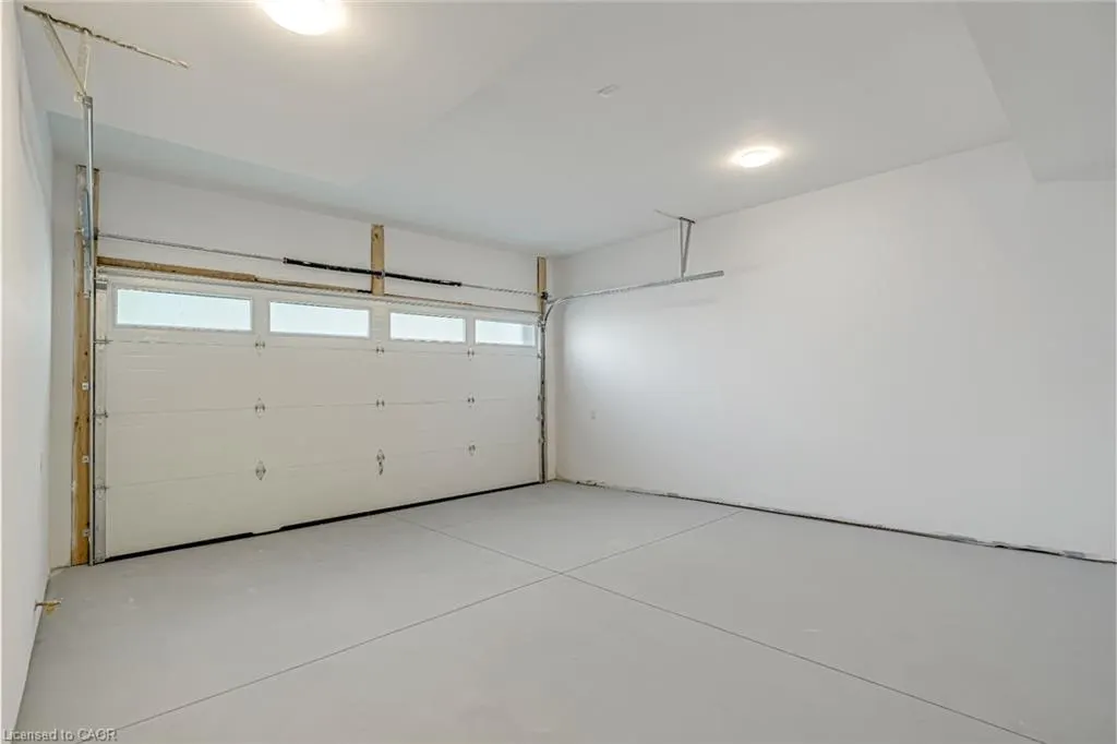2154 Walkers Line, #7