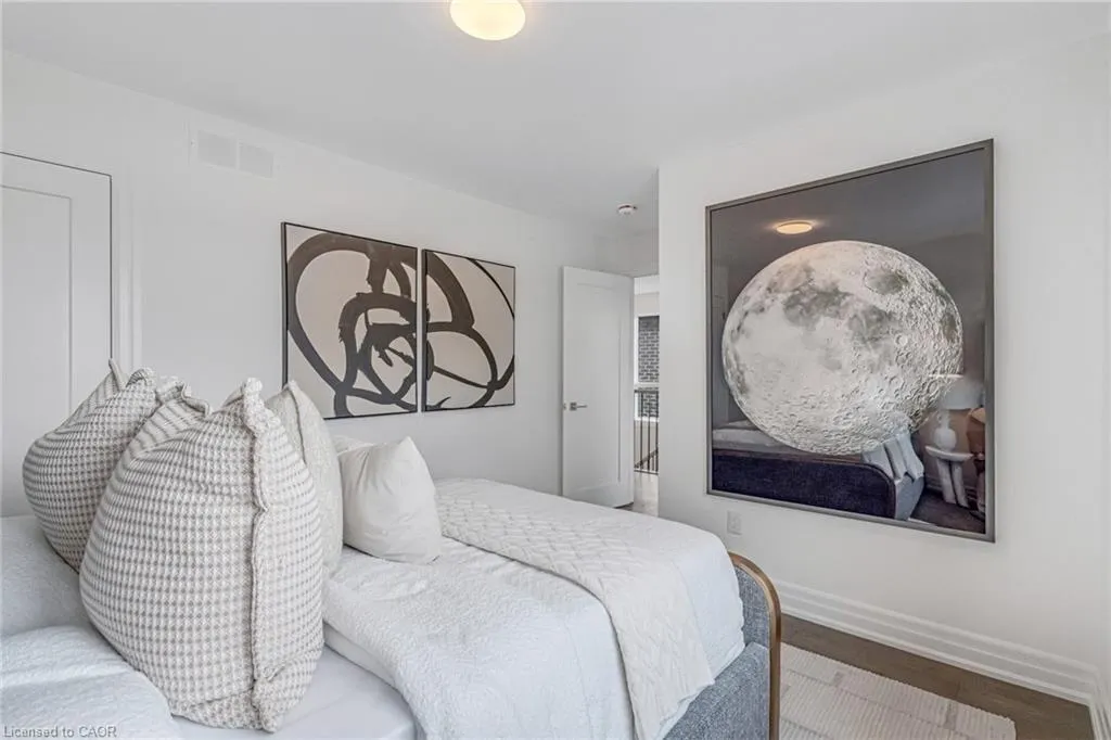 2154 Walkers Line, #7