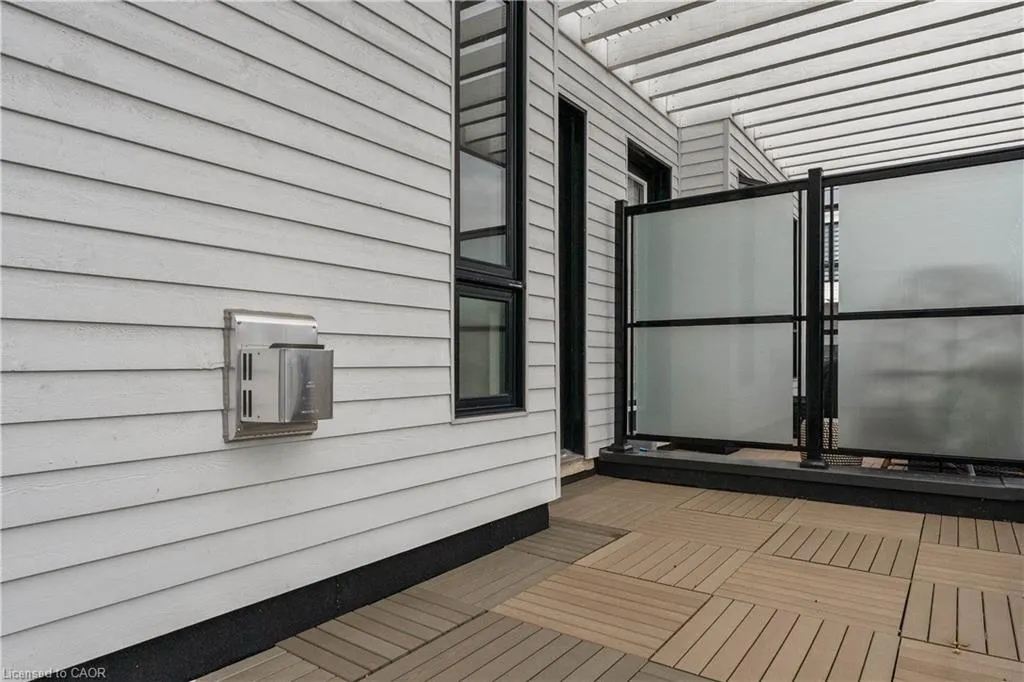 138 East Street, #2