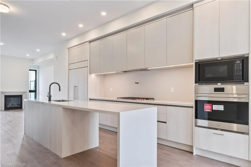 138 East Street, #2