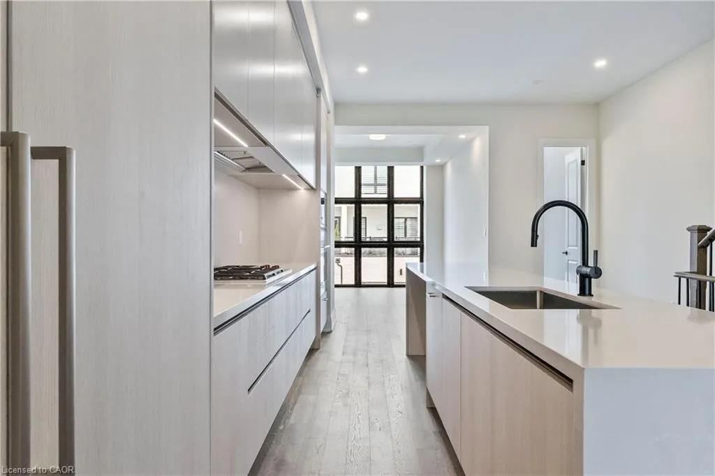 138 East Street, #2