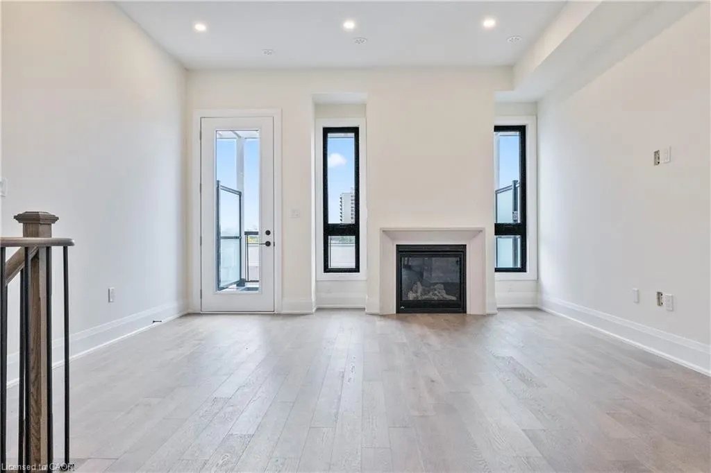 138 East Street, #2