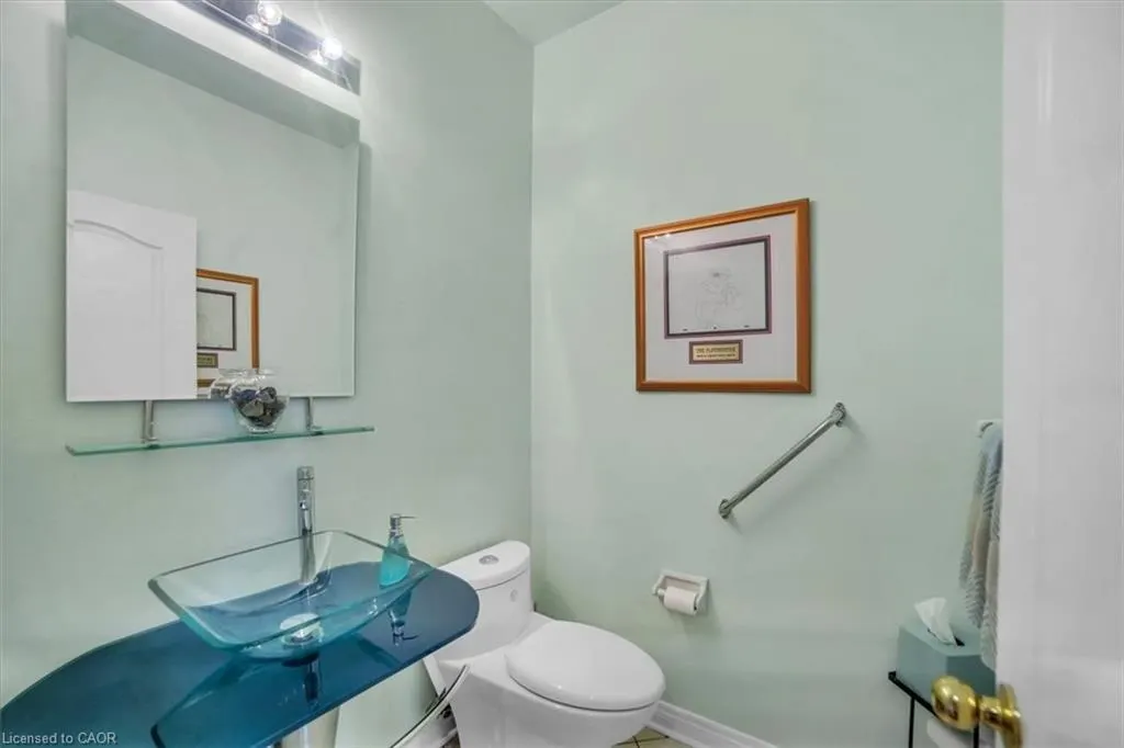 18 Southcrest Court