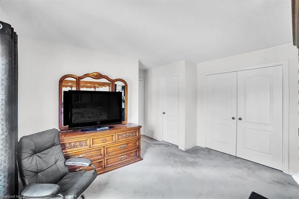 18 Southcrest Court