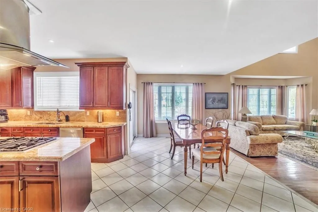 18 Southcrest Court