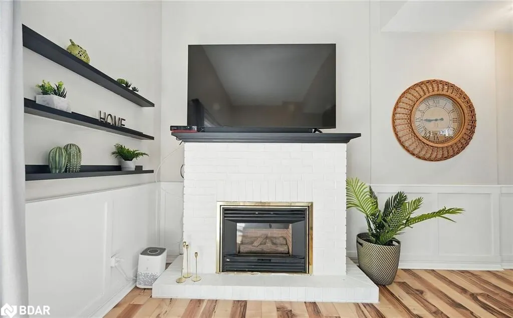 400 Bloor Street, #69