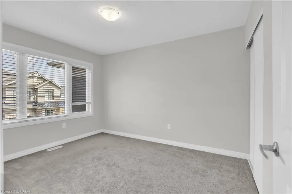 15 Blacklock Street, #17