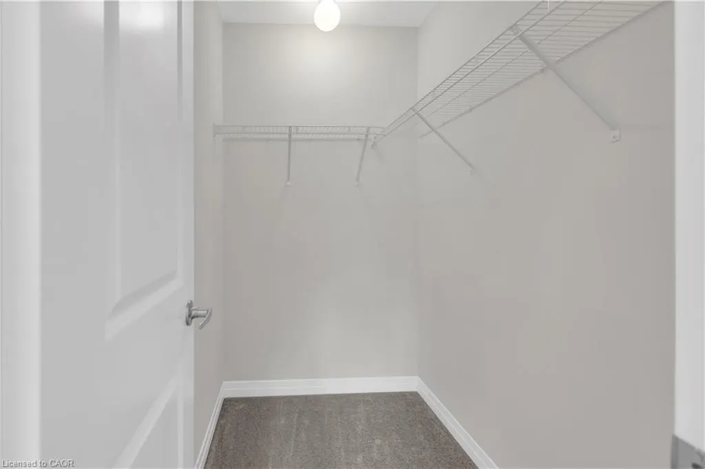 15 Blacklock Street, #17