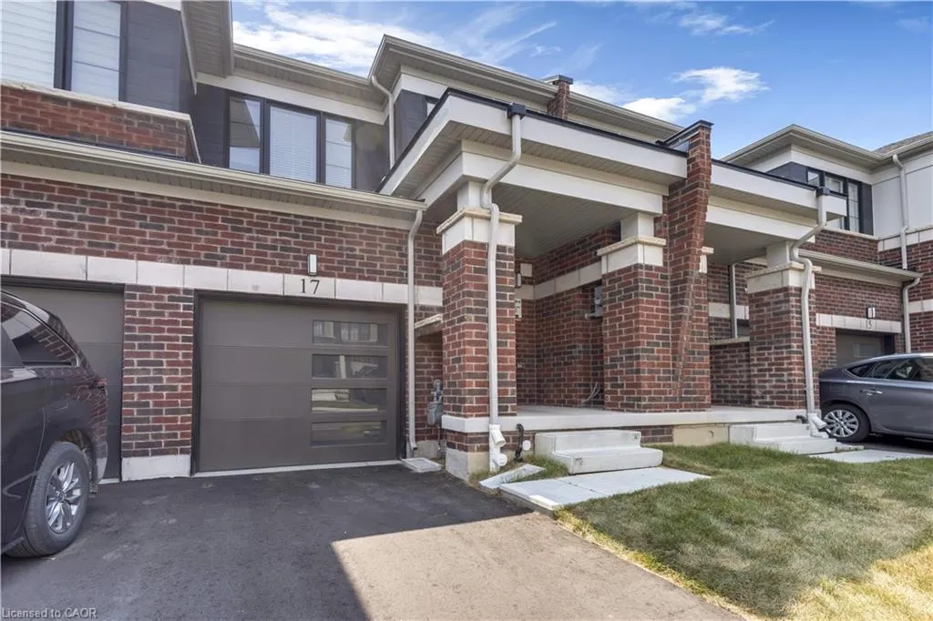 15 Blacklock Street, #17