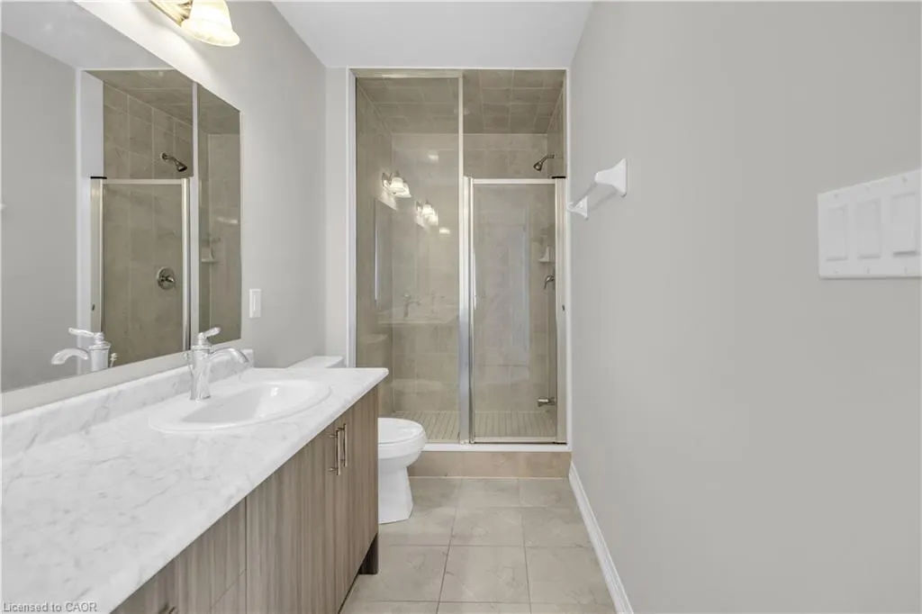 15 Blacklock Street, #17