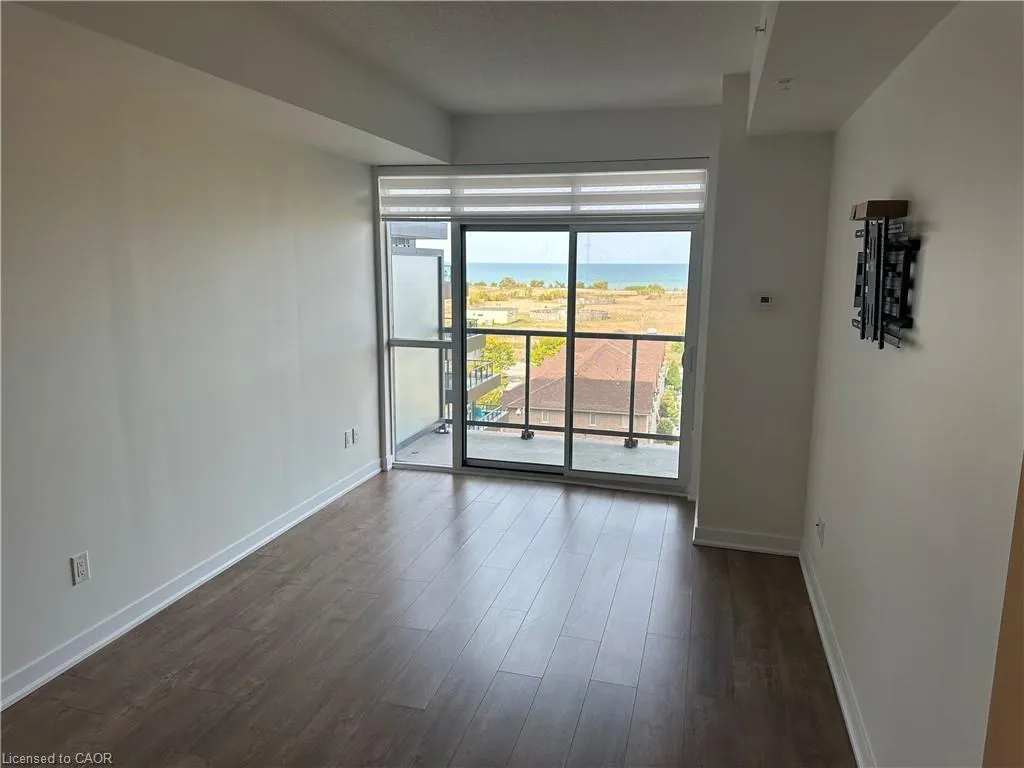 550 North Service Road, #612
