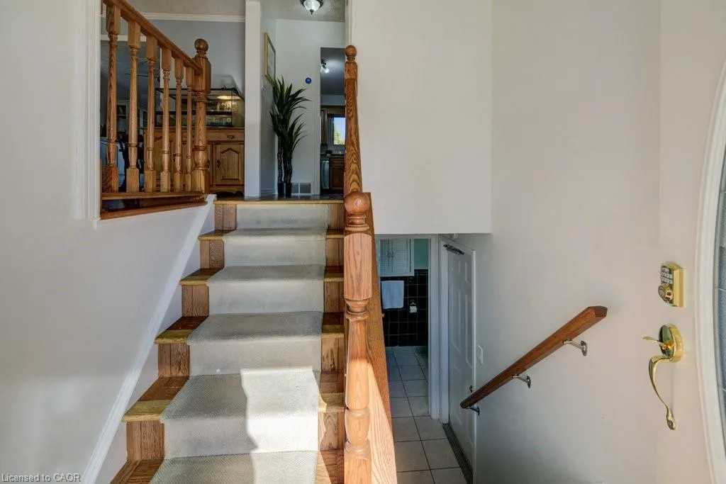 144 Laurentian Drive