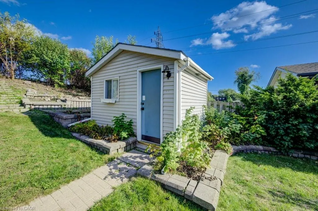144 Laurentian Drive