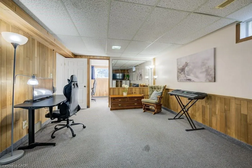 144 Laurentian Drive