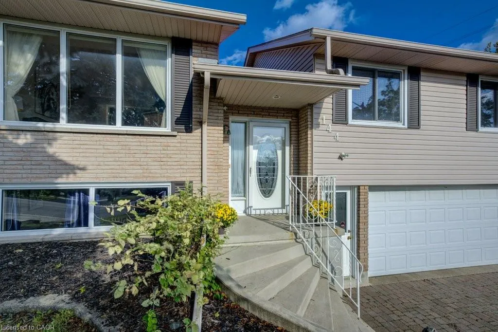 144 Laurentian Drive