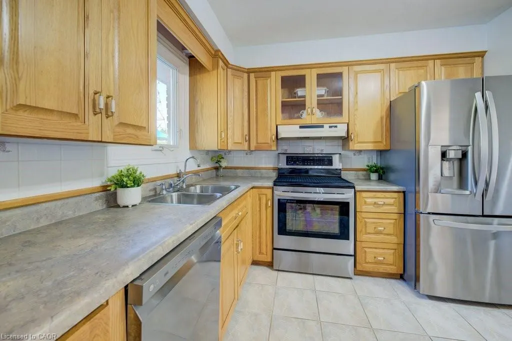 144 Laurentian Drive